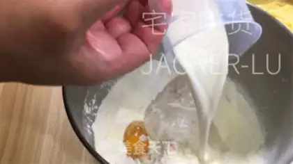 Make Milky coconut rolls step 5