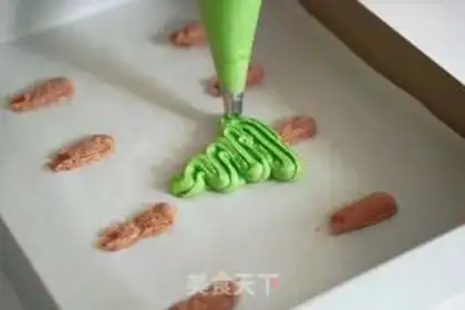 Make Christmas cookies step 4