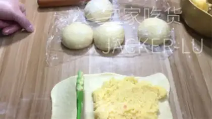 Make Milky coconut rolls step 12