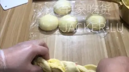 Make Milky coconut rolls step 18
