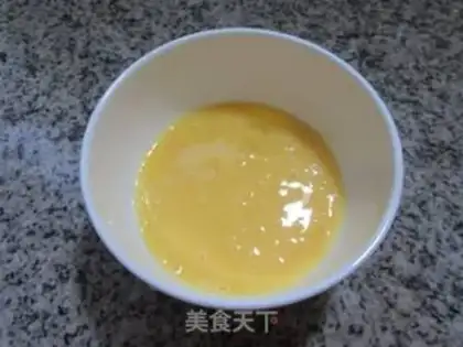 Make Eggs and cabbage and rice step 1