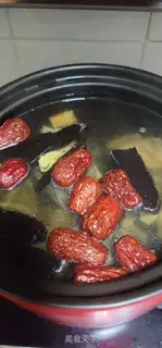 Make Black Ling Chi-Chicken soup step 4