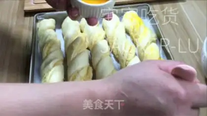 Make Milky coconut rolls step 21