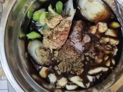 Make Five bean bean bean potato noodles step 2