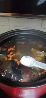 Make Black Ling Chi-Chicken soup step 7