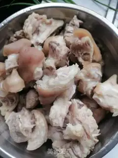 Make Red burning pig hoof step 2