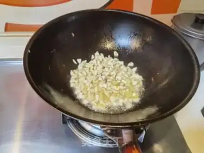 Make Garlic intestines step 8