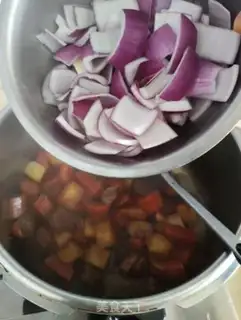 Make Cow gravy step 8