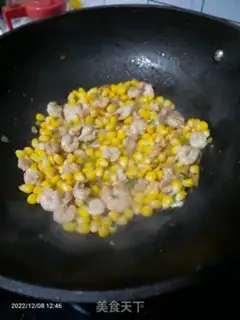 Make Shrimp fried corn step 1