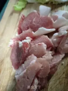 Make Pork cabbage fried mushrooms step 3