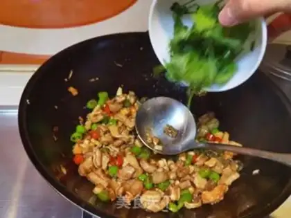 Make Garlic intestines step 16