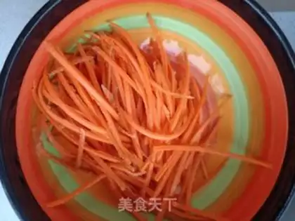 Make Three-colour radish shrimp step 4