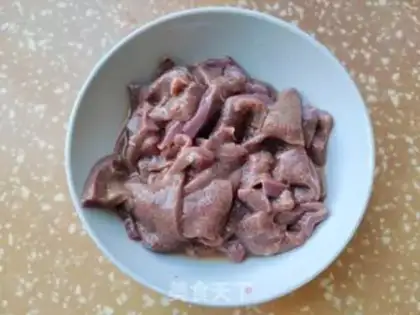 Make Carrot and pork step 1