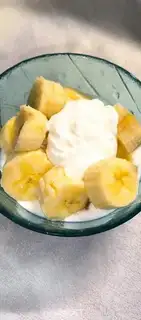 Make A yoghurt banana step 2