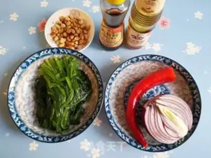 Make Spicy spinach step 0