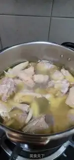 Make The old hen