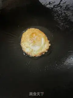 Make Shrimp egg omelet noodles step 5