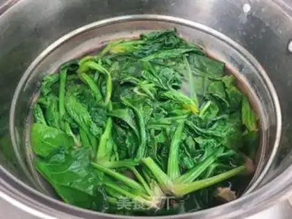 Make Peanut spinach step 6