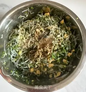 Make The traditional cuisine box step 11