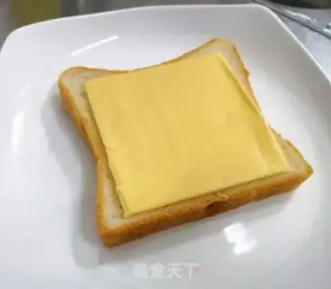 Make Egg cheese sandwich step 1