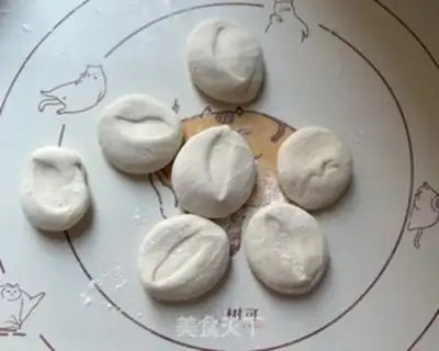 Make The traditional cuisine box step 13