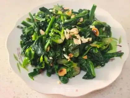 Make Peanut spinach step 11