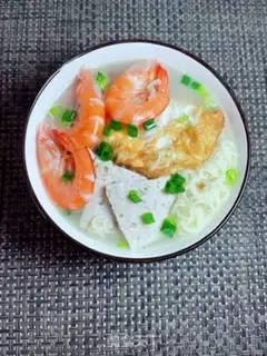 Make Shrimp egg omelet noodles step 11