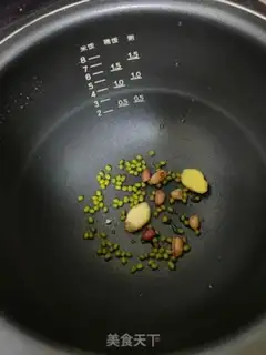 Make Green bean drum bone soup step 1