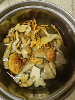 Make Maricuum mushroom soup step 0