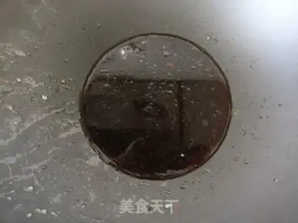 Make Plumsy pig hoof step 12