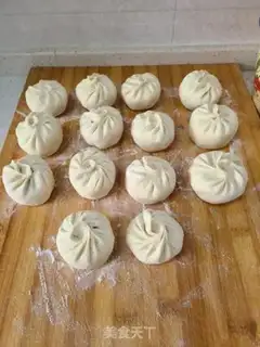 Make Scrambling with garlic step 10