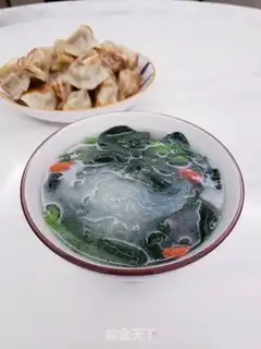 Make Spinach fan soup step 9