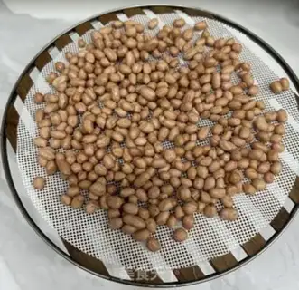 Make Hanging frost peanuts step 1