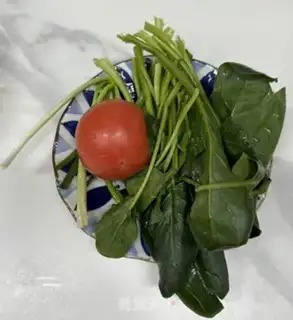Make Tofu tomato spinach step 1