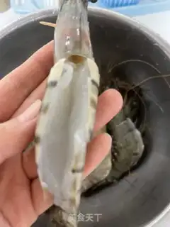 Make Garlic shrimp step 1