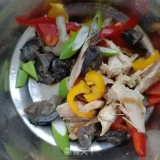 Make Pepper chicken legs with sea cucumber step 5