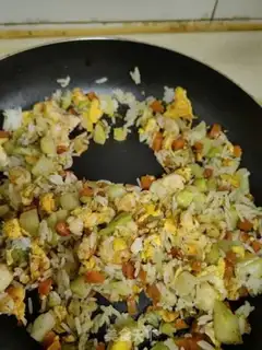 Make Shrimp rice step 13