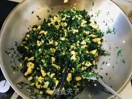 Make Eggs and pickles step 2