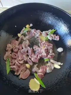 Make Chili fried meat step 1