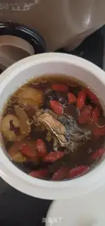 Make Three red chicken soup step 5