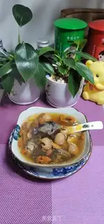 Make Three red chicken soup step 7