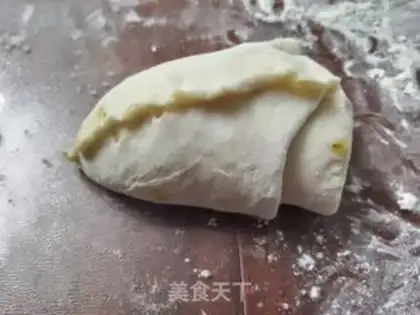 Make Onion cake step 7