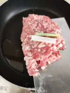 Make Three pieces of fried meat step 4
