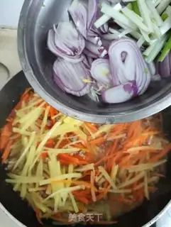 Make Three pieces of fried meat step 7