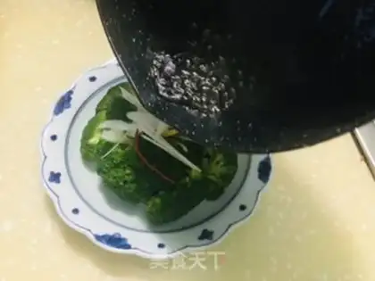 Make ♪ Burn the broccoli ♪ step 4