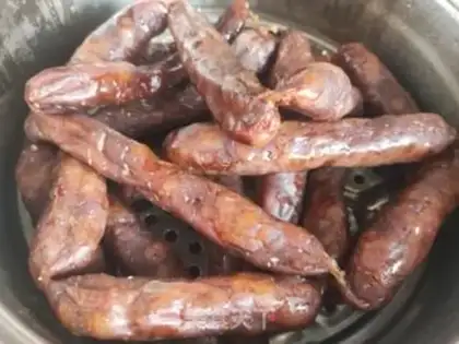 Make Windy sausage step 16
