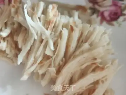 Make Egg-crackers step 1