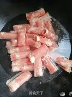 Make Golden mushroom roll step 0