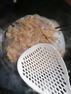 Make Golden mushroom roll step 1