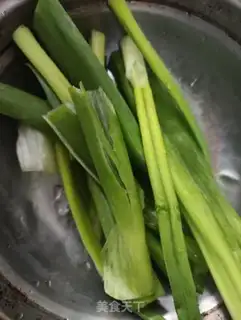 Make Onion egg soup step 1